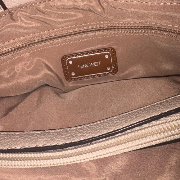 Nine West Cream Satchel with Silver Accent - Like New - Picture 6 of 7